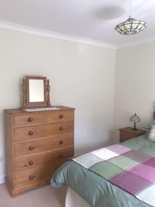 No 96 Chapel Lane - Self Contained Cottage In The Heart Of Butleigh 외부 사진
